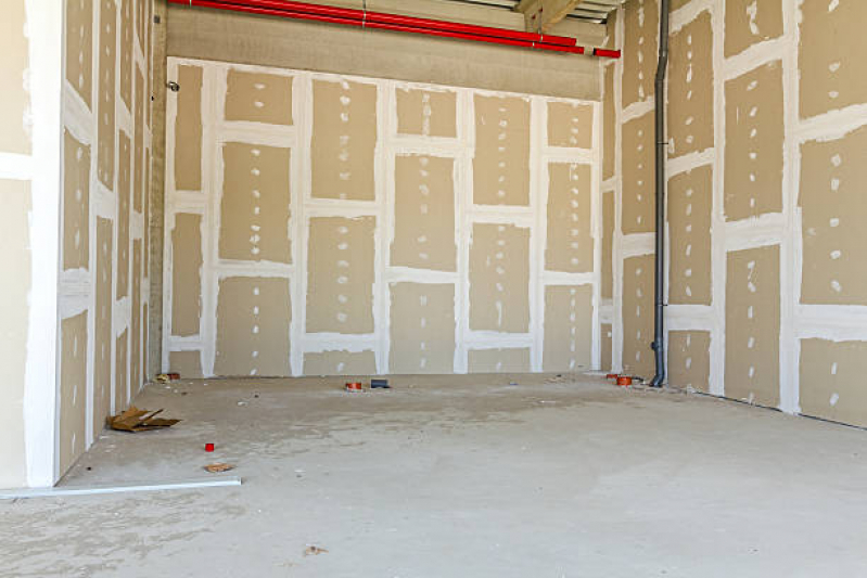 Instalação de Divisoria de Gesso Preço Certãozinho - Instalação de Parede Divisória Drywall Santo André